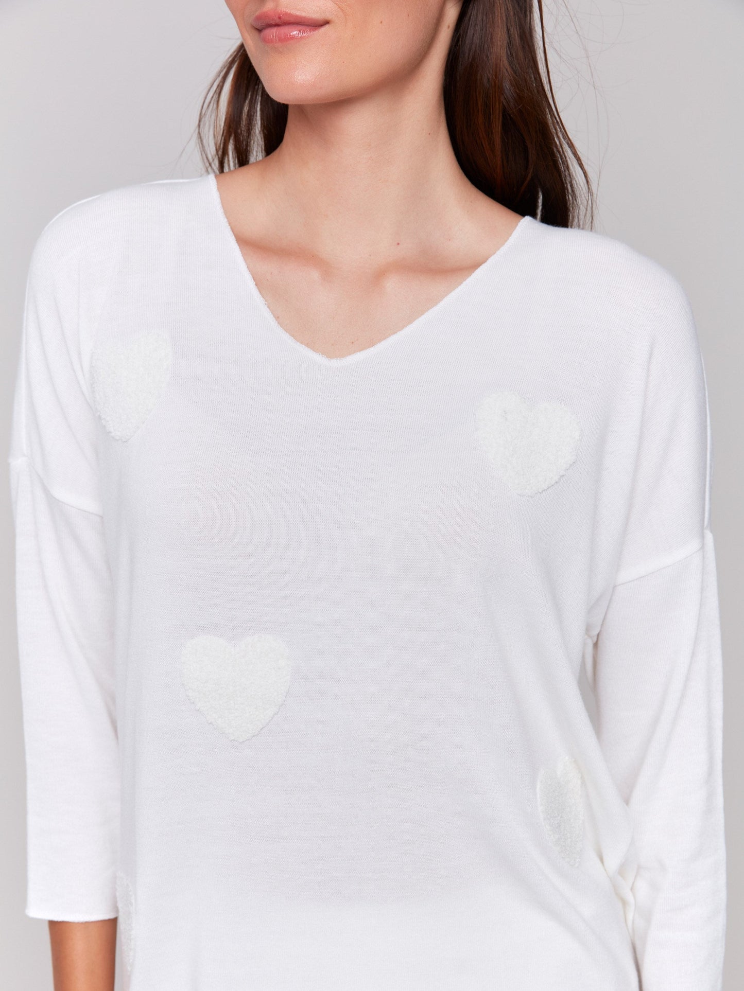 V-Neck Knit Top With Heart Appliqué - White