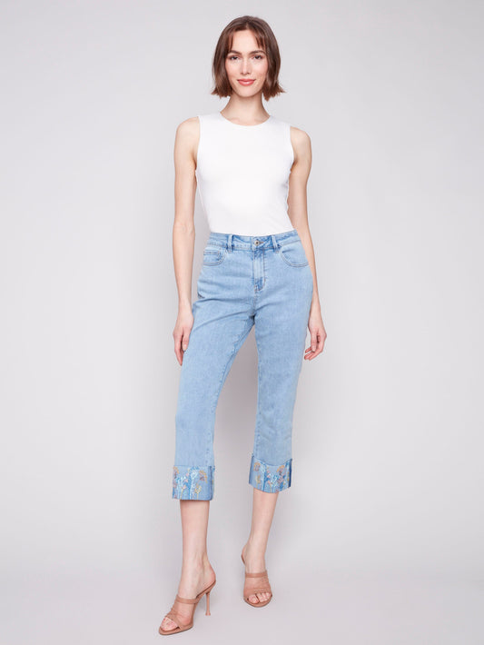 Cropped Jeans with Embroidered Cuff - Light Blue